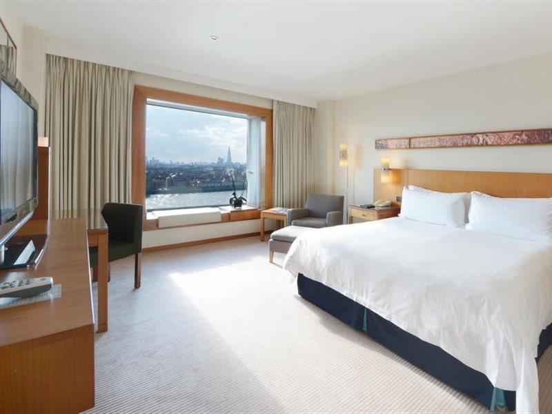 Canary Riverside Plaza Hotel London Exterior photo A room at the InterContinental London The O2
